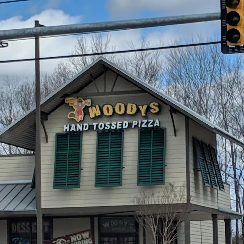 Woody's Pizza