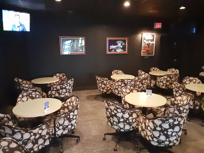 Swizzle Stick Bar & Lounge