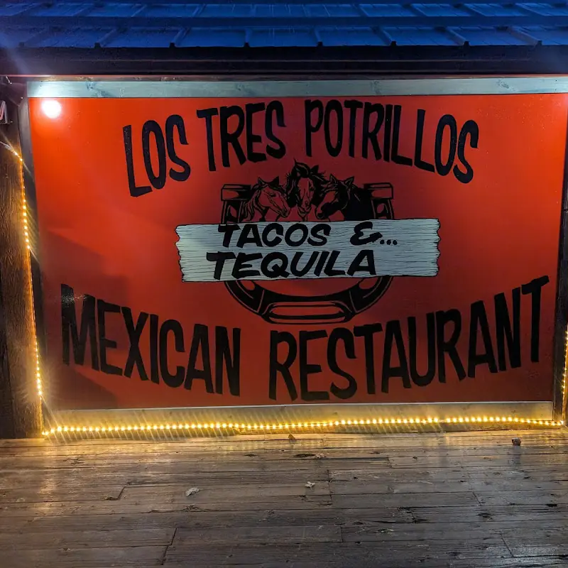 Los Tres Potrillos | Mexican