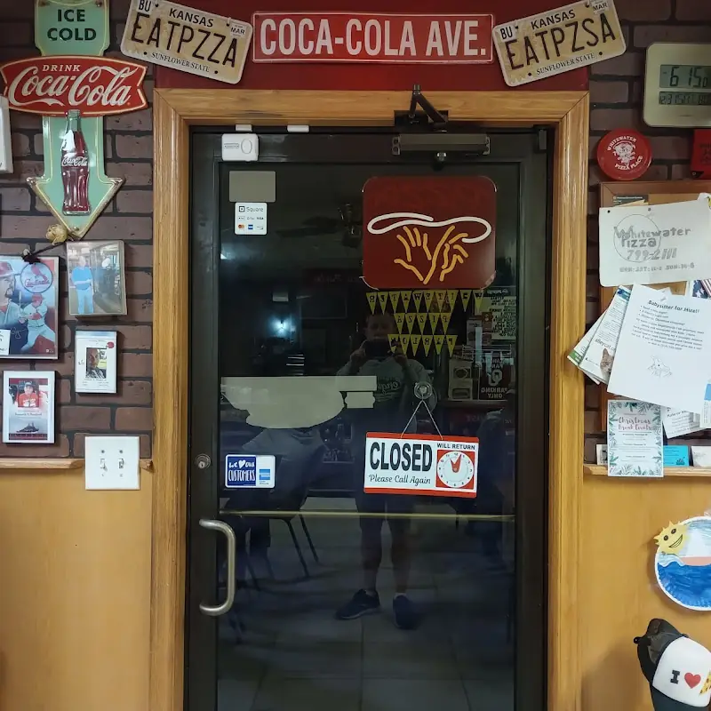 Whitewater Pizza Parlor