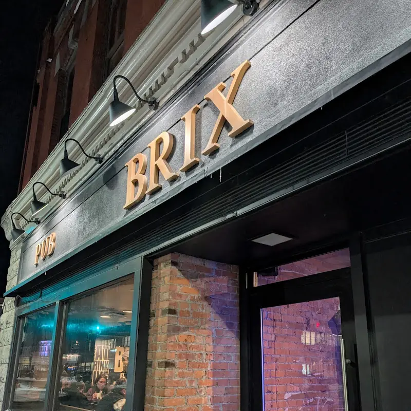 BRIX - brick oven pub