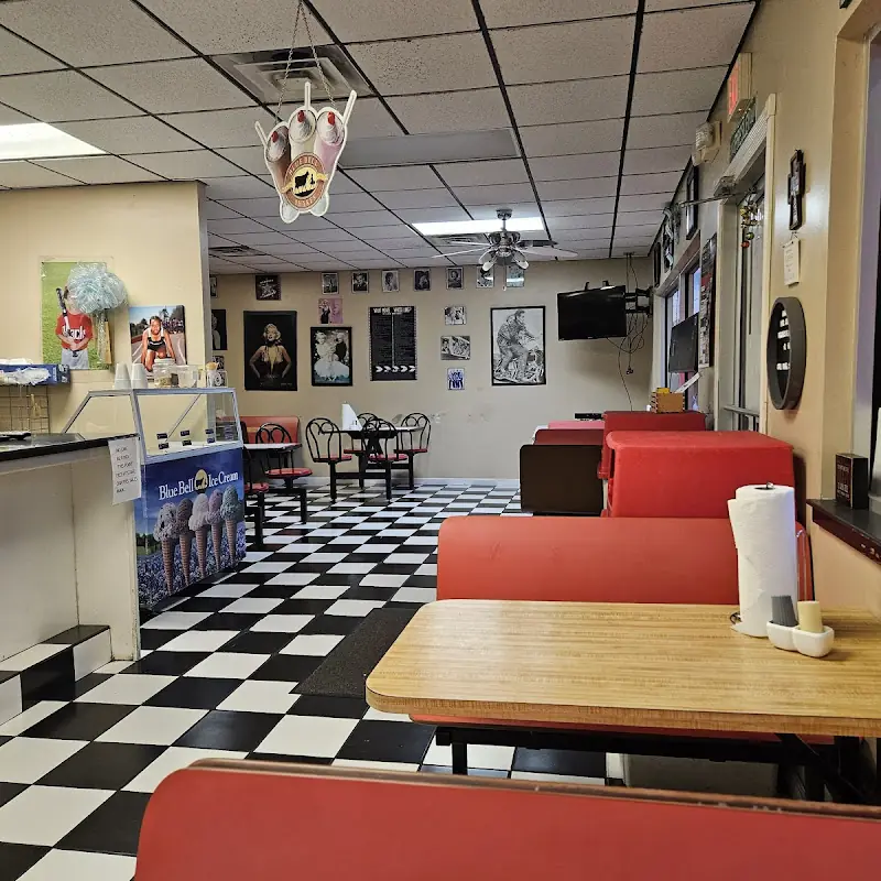 Burgers & More