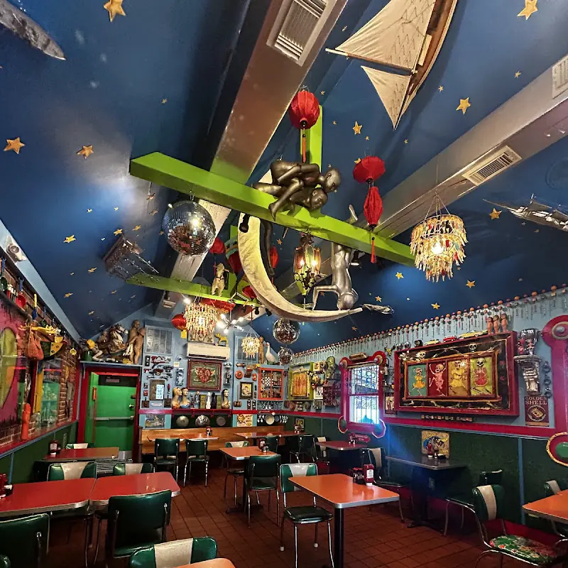 The PaperMoon Diner