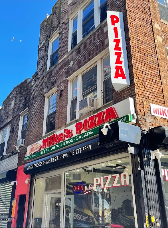 18" Philly Cheesesteak Pizza