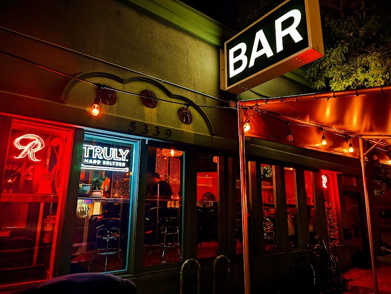 Thunderbird Bar