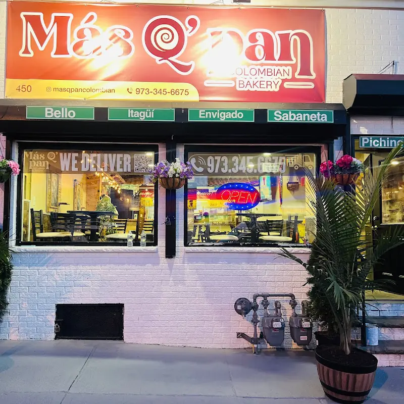 Más Q Pan Colombian Bakery