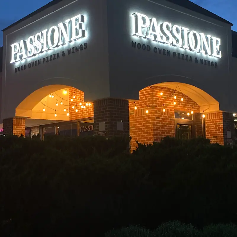 Passione Wood Oven Pizza & Wings