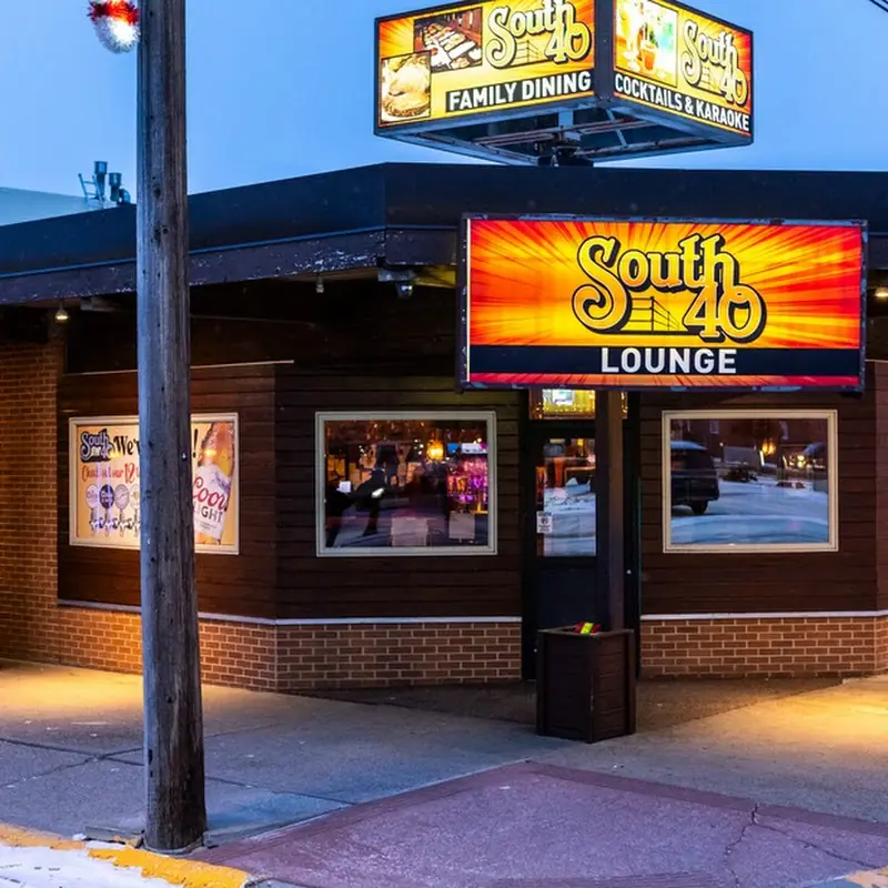 South 40 Restaurant, Lounge & Casino