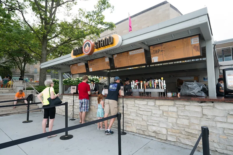Brat Stand
