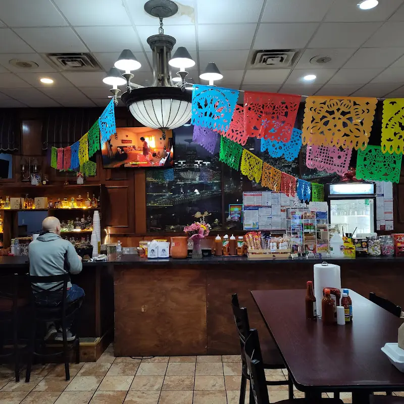 Camarones Cucaracha o Borrachos / Shrimp in Buttery Hot Sauce or Borrachos