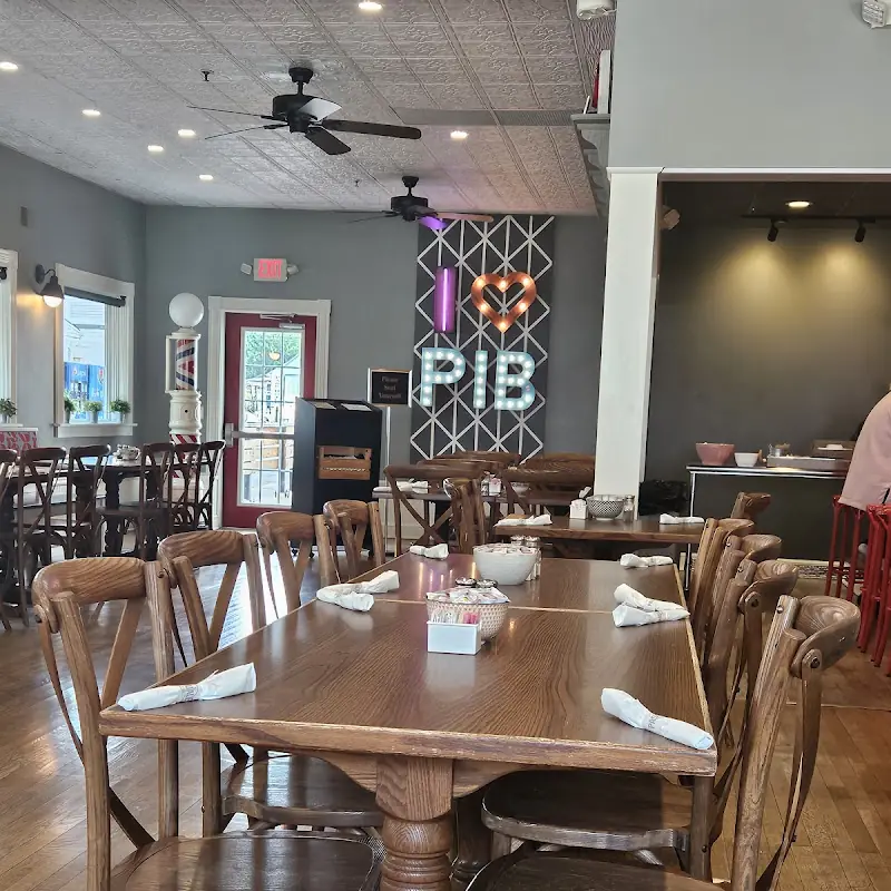 Pasquales Cafe