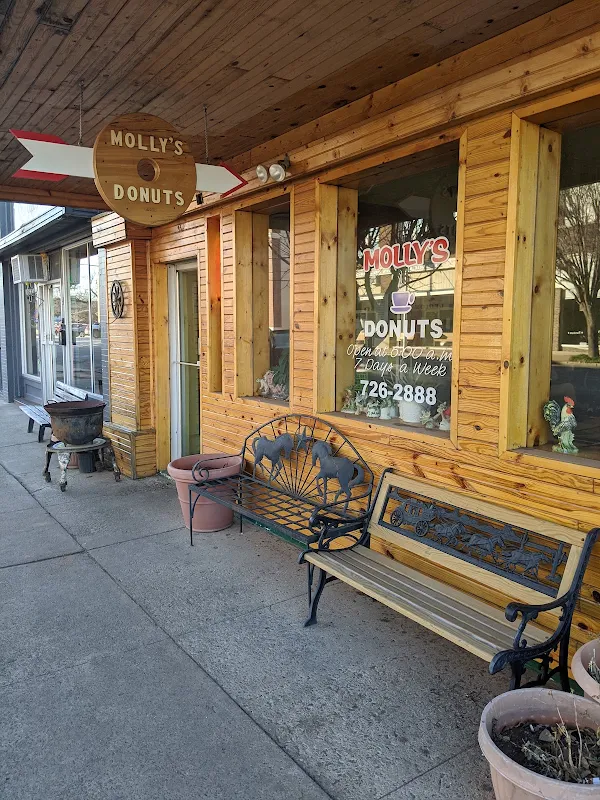Molly's Donut's & Cafe