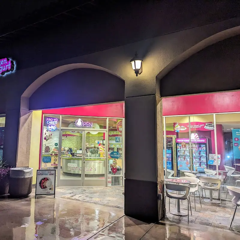 Menchie's Frozen Yogurt