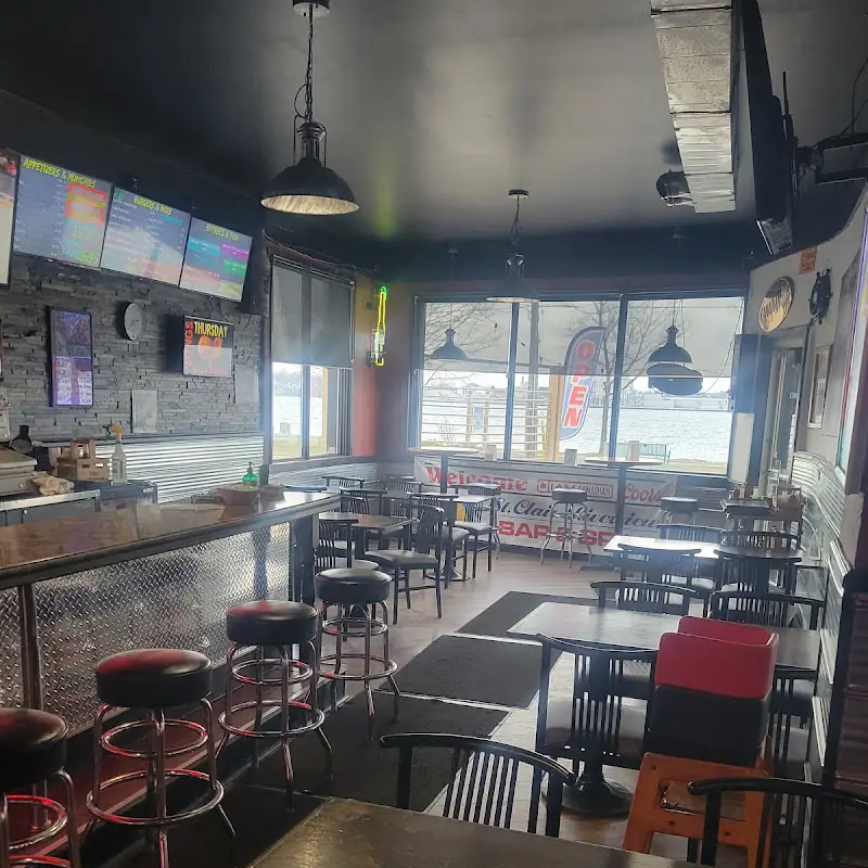 St Clair Riverview Restaurant