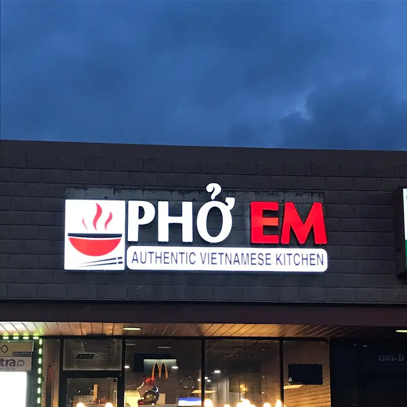 Pho Em