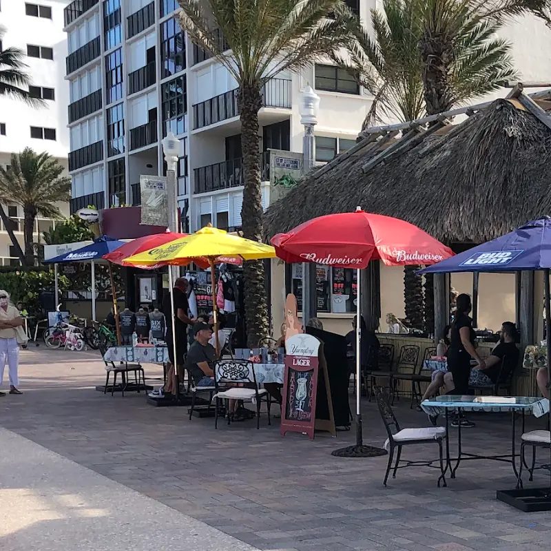 Ocean Alley Restaurant & Beach Bar