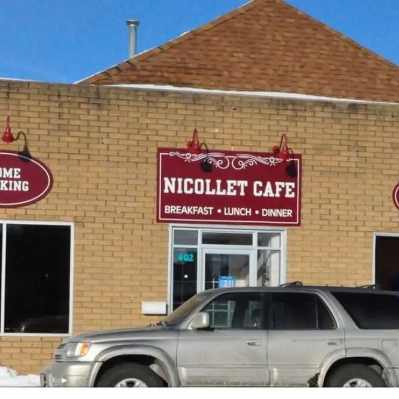 Nicollet Cafe