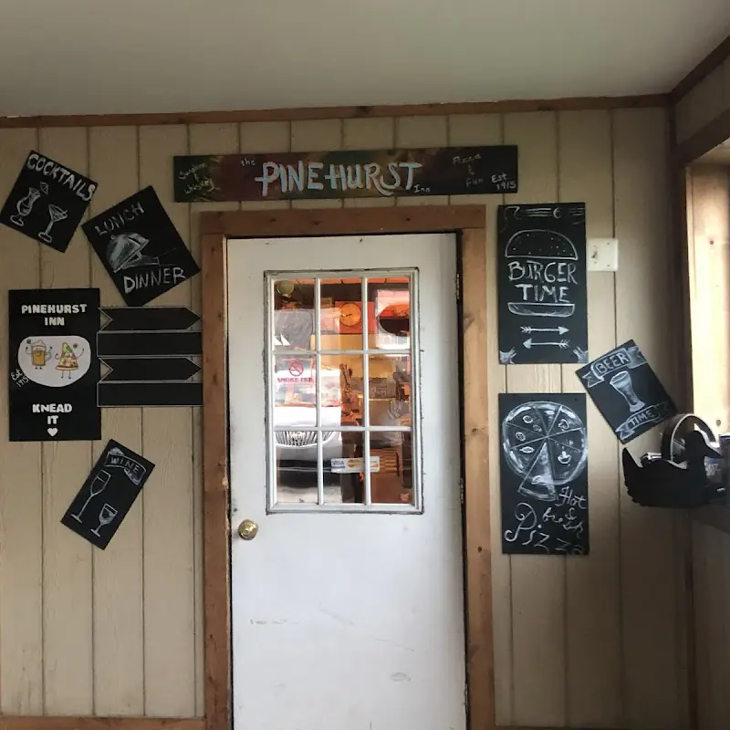 Pinehurst Inn Bar & Grill