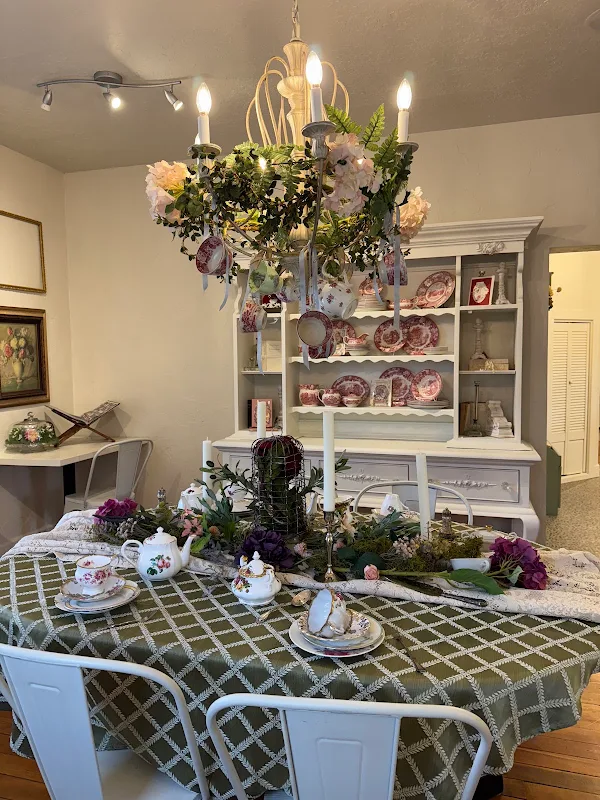 Steep Teahouse and Gifts