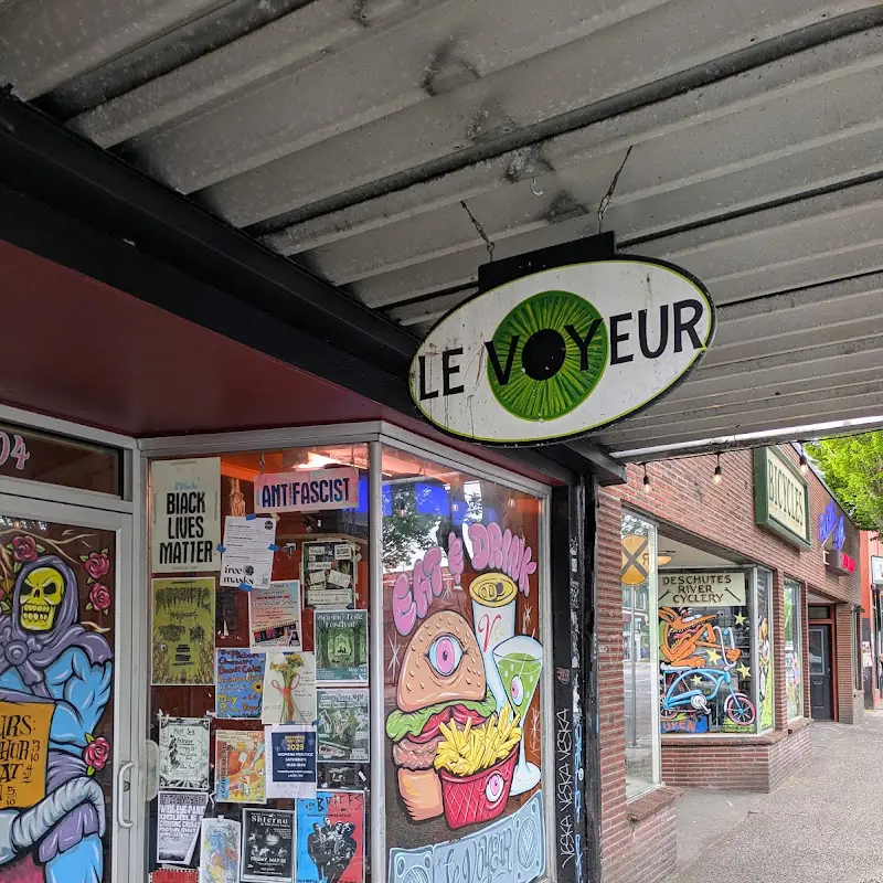 Le Voyeur