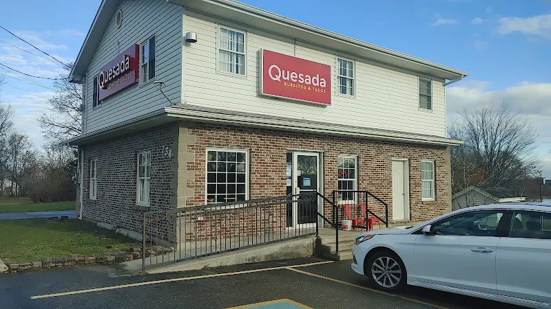 Quesada Burritos & Tacos