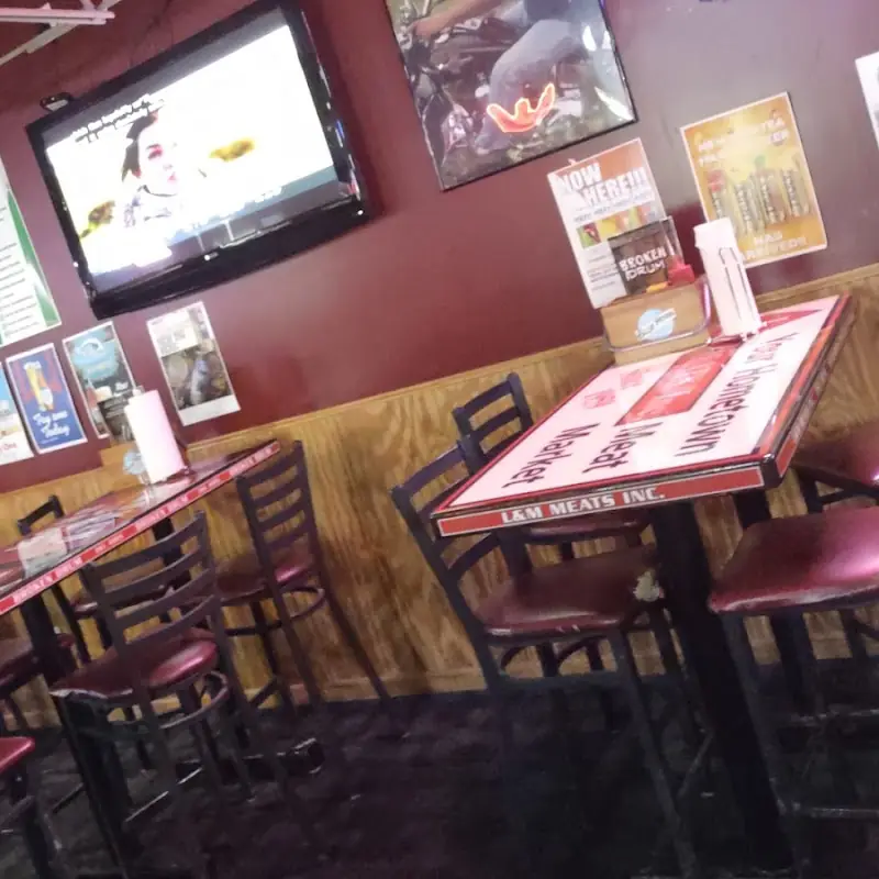 Broken Drum Bar & Grill
