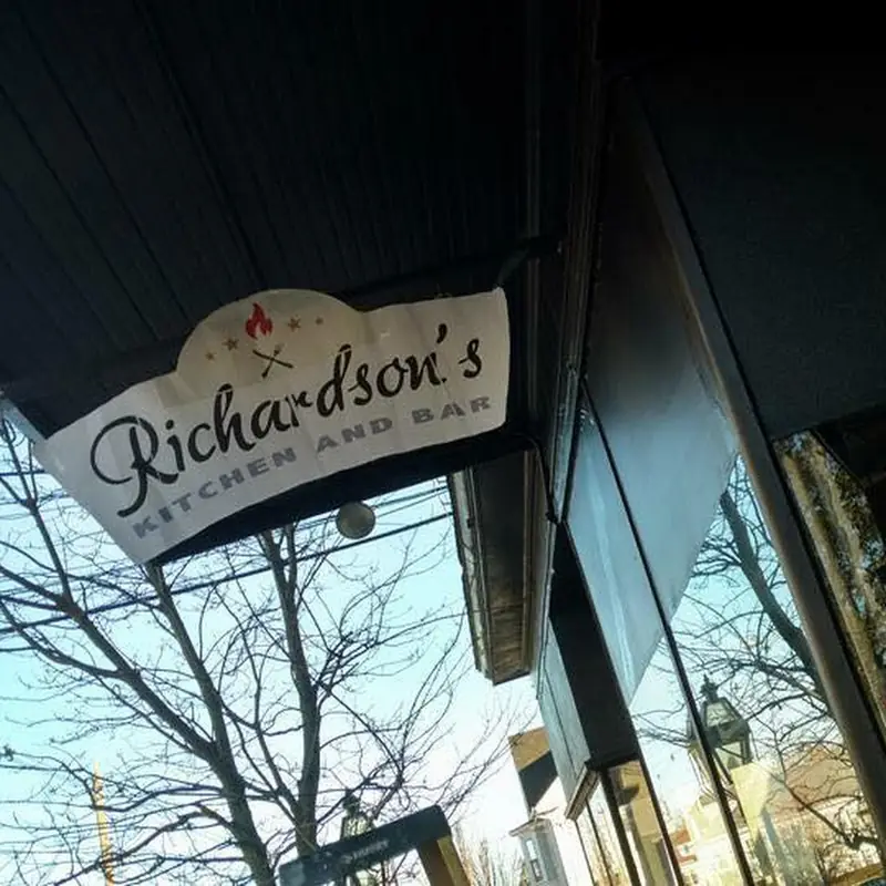 Richardson's Kitchen And Bar Warren, RI