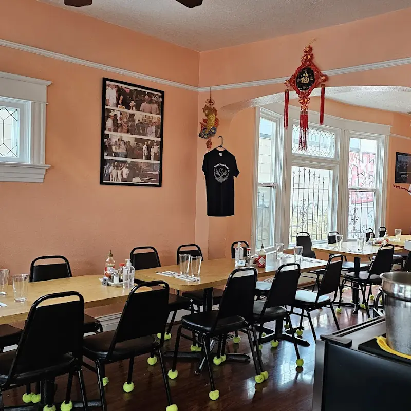 Frank's Noodle House