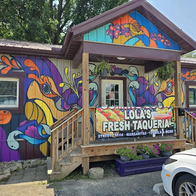 Lola's Fresh Taqueria