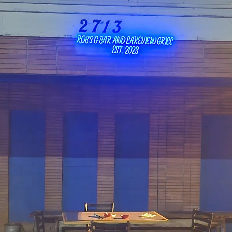 Rob’s G Bar & Lakeview Grill