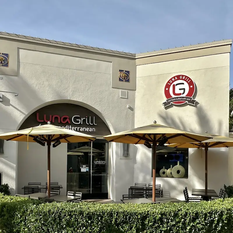 Luna Grill University Center