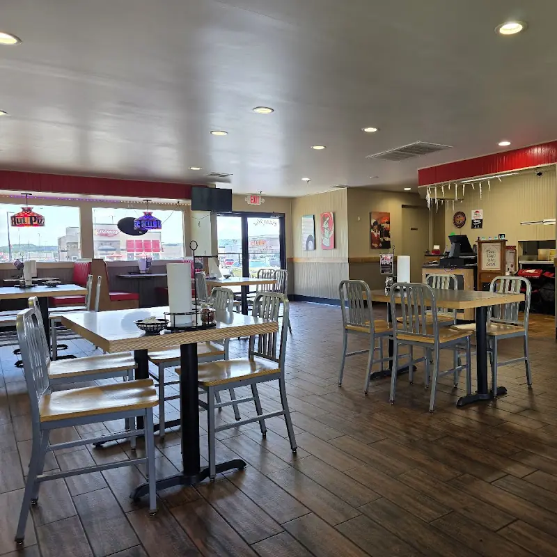 Pizza Hut