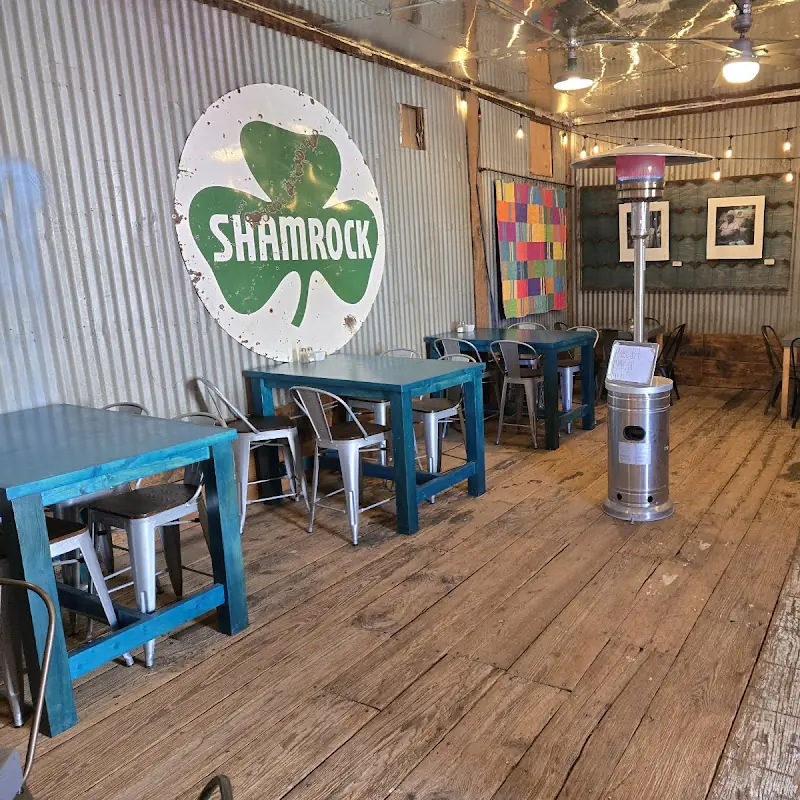 Corner Kitchen
