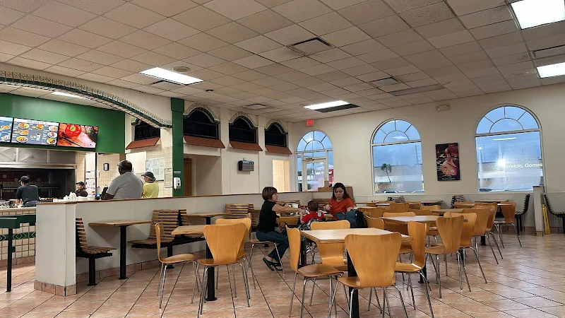 Pollo Tropical
