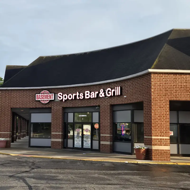 The Basement Sports Bar & Grill in Stow