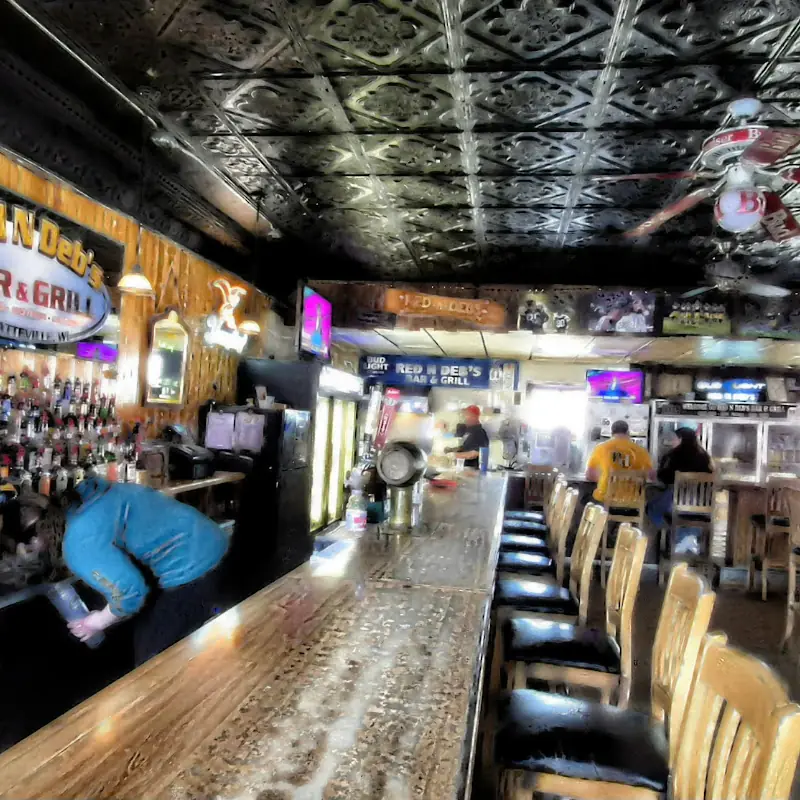 Red N Deb's Bar & Grill