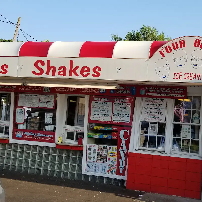 Four Boys Ice Cream Shop