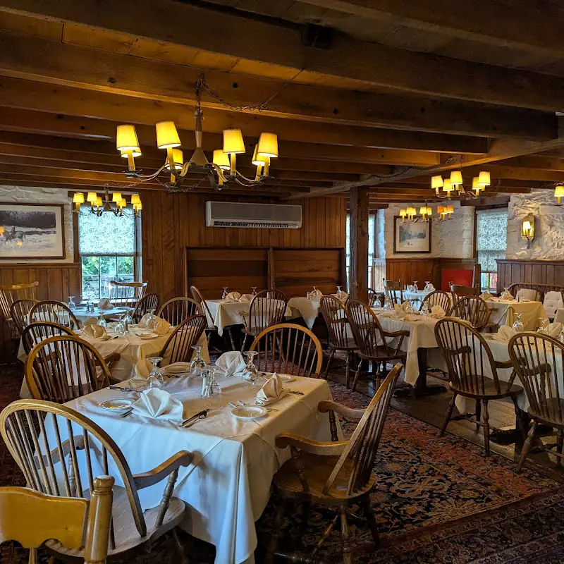 Bay Pony Inn