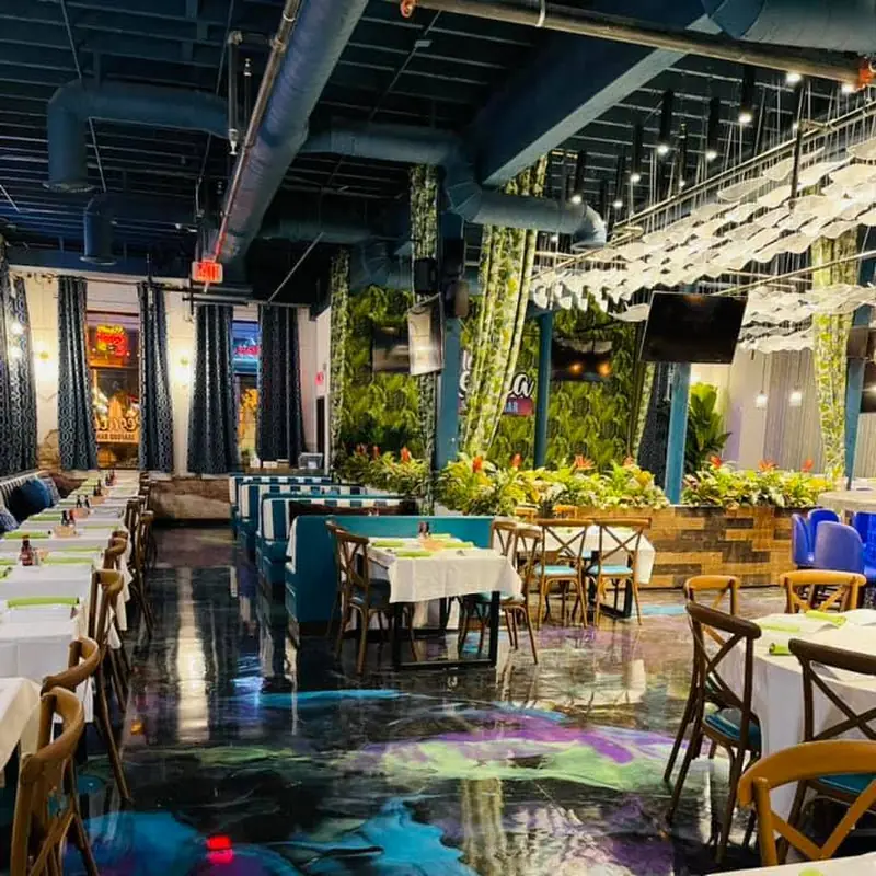 La Resaca Seafood Bar