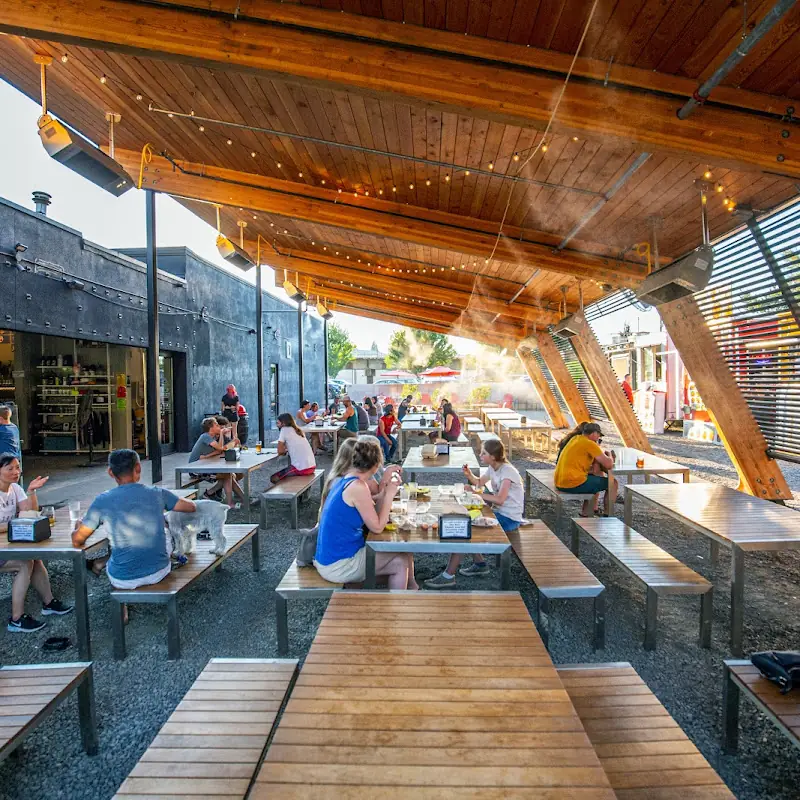 Oregon City Brewing Company & Foodcarts