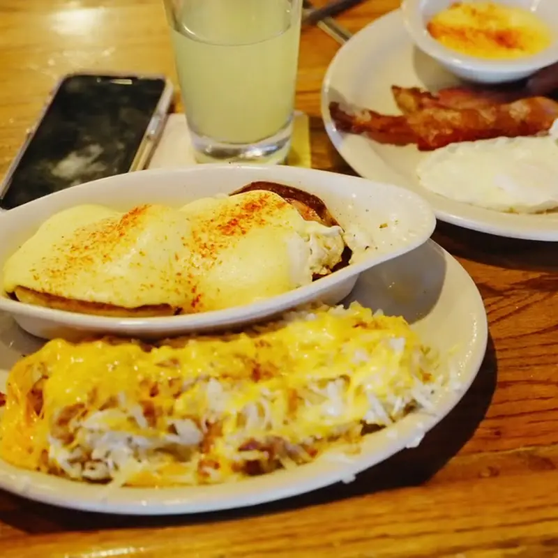 Satellite Diner & Lounge