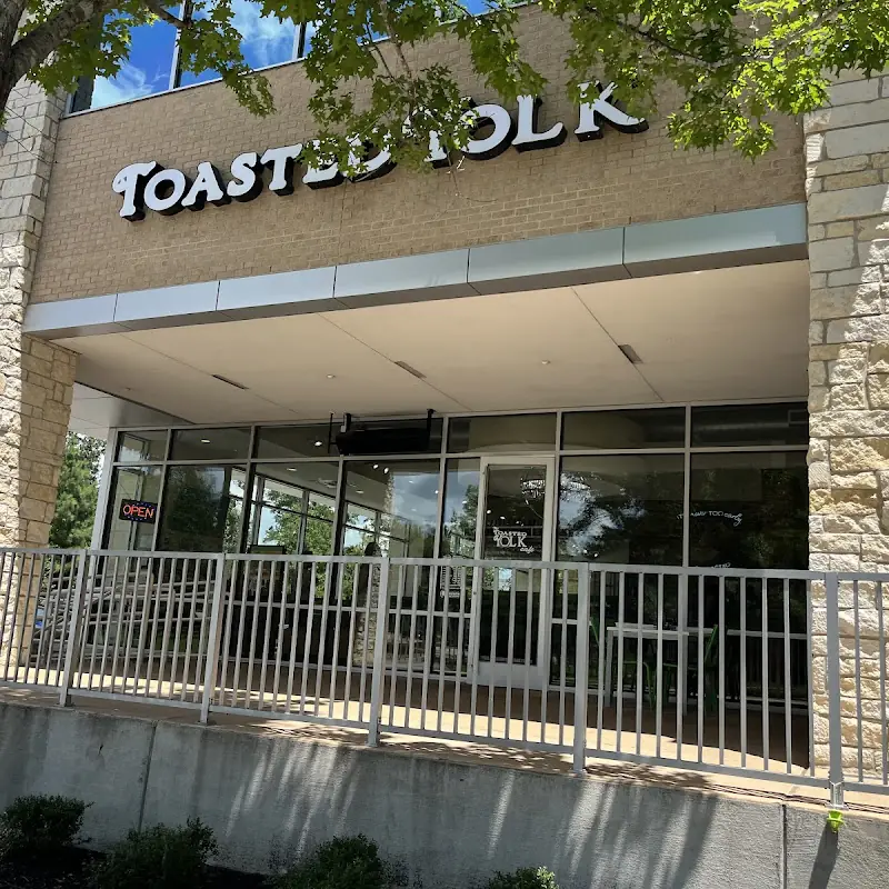 The Toasted Yolk Cafe