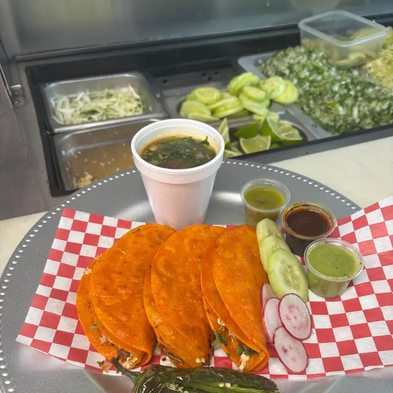 Birria (3 Tacos y Consomé)