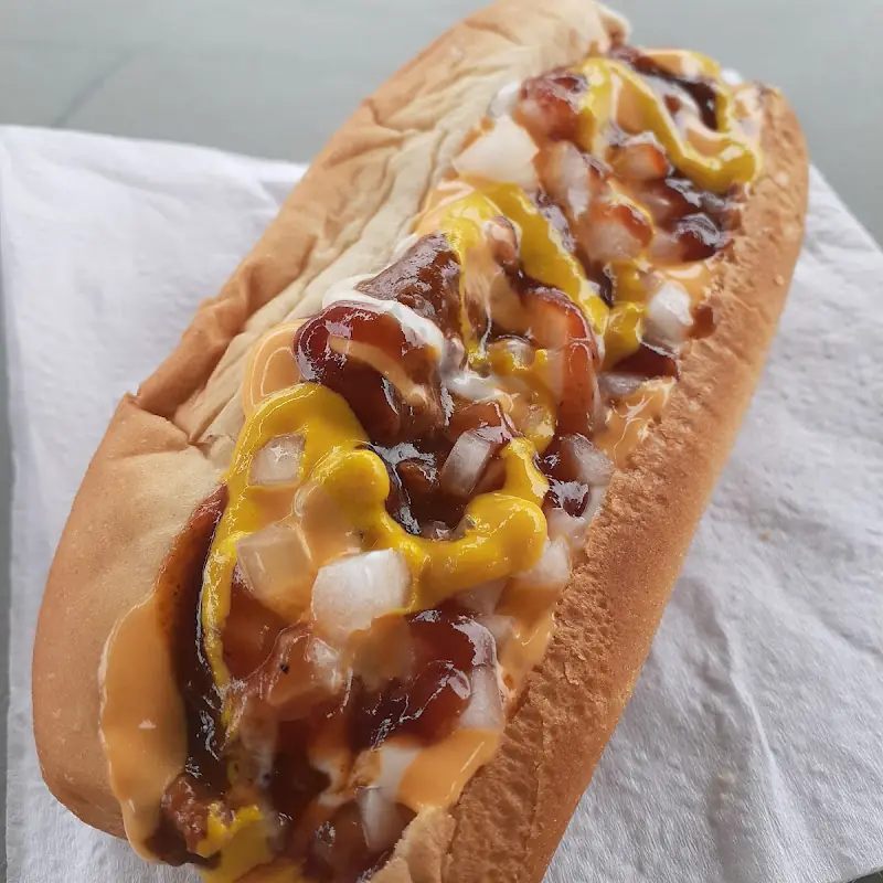 Redd’s Hot Dogs