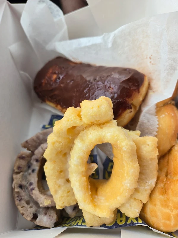 Daylight Donuts