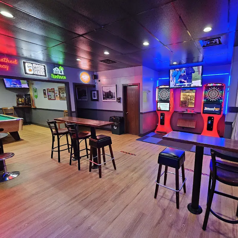 Silver Corner Bar