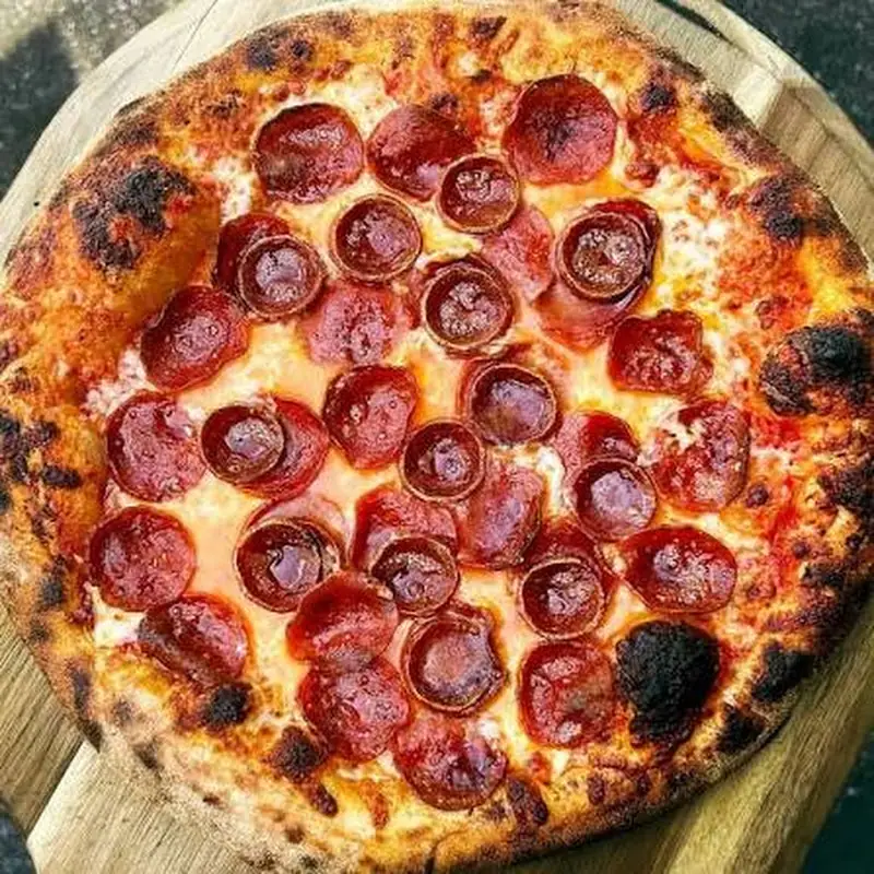 Strange Trip Pizza - Mount Airy