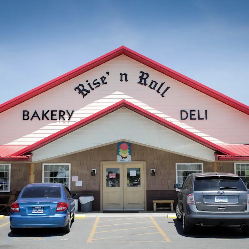 Rise'n Roll Bakery & Deli - Middlebury