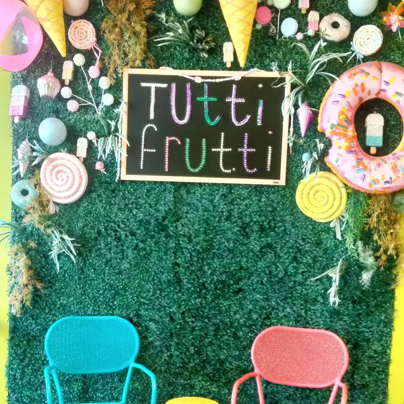 Tutti Frutti Frozen Yogurt