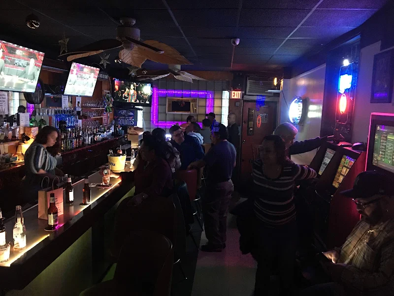 Gus's Sports Bar